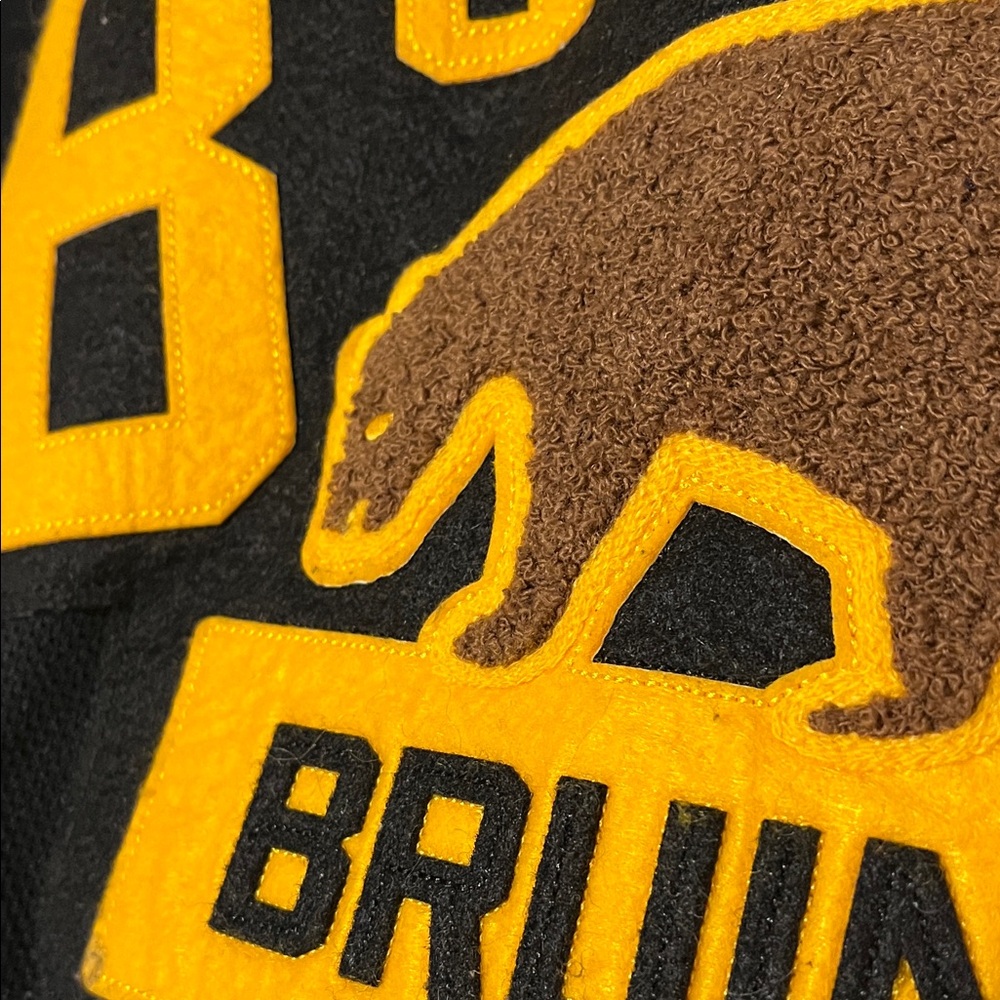 Reebok Black and Yellow Boston Bruins Jersey - Picture 5 of 9
